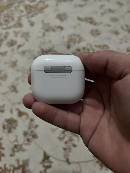 AirPods 4 оригинал