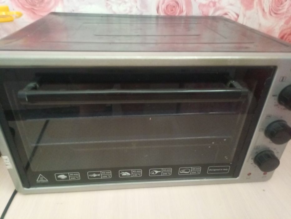 Духовка рабочий чичтый