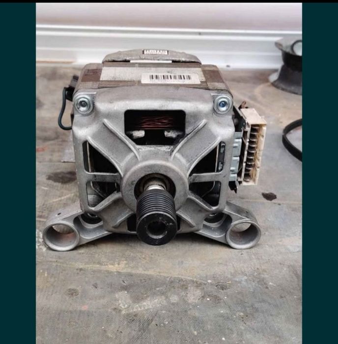 Motor mașină spălat LG + curea transmisie inclusă