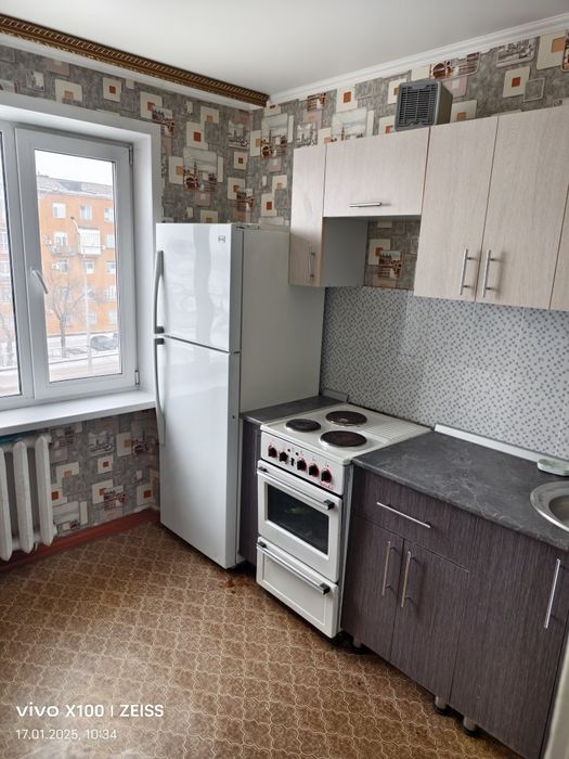 Сдается 2 комнатная квартира на долгий срок.