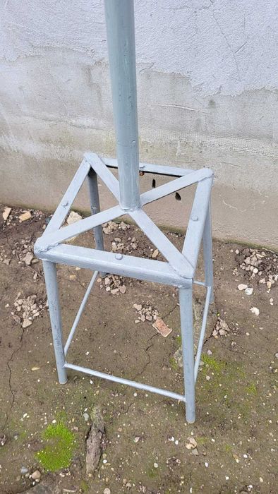 Cuier metalic pentru exterior