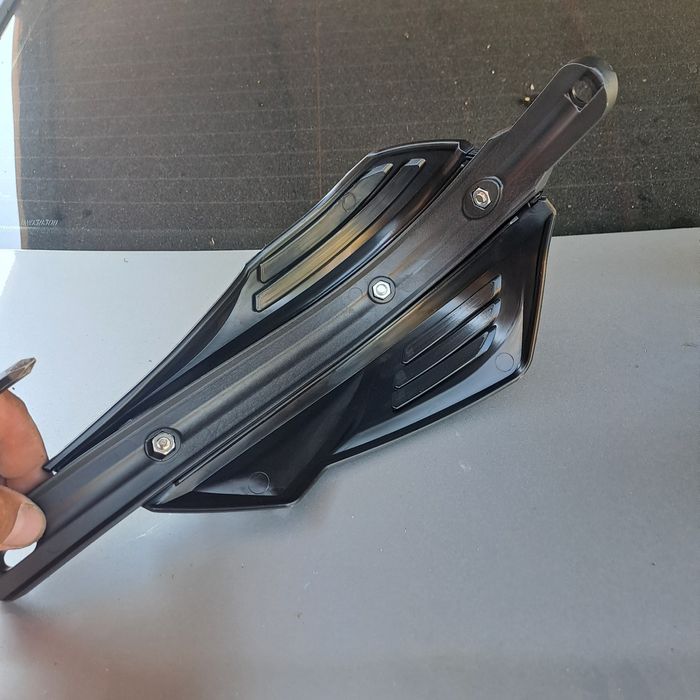 Vând protecție maini