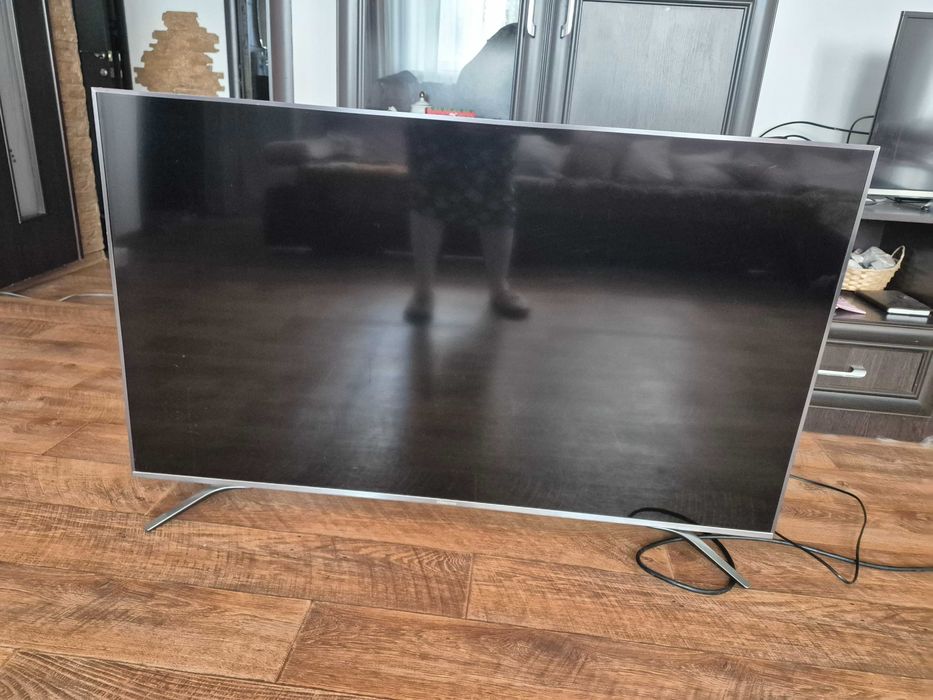 Продам 2 телевизора на запчасти.