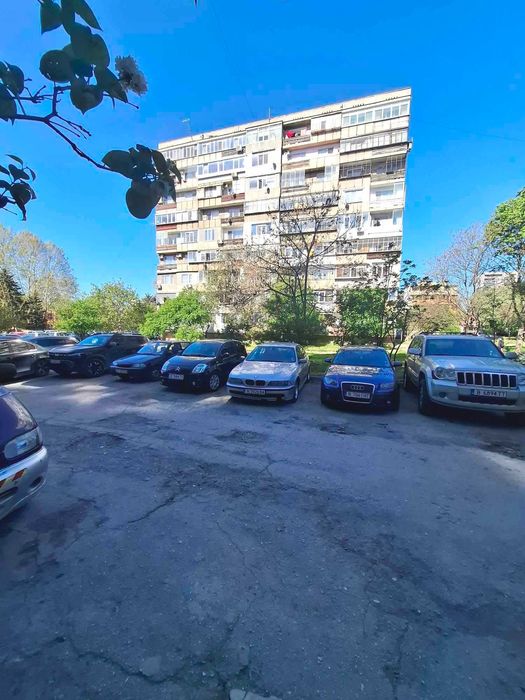 Продава се Тристаен апартамент в Варна, Младост 1 - 65 кв.м за 1985 €/кв.м - Снимка #8