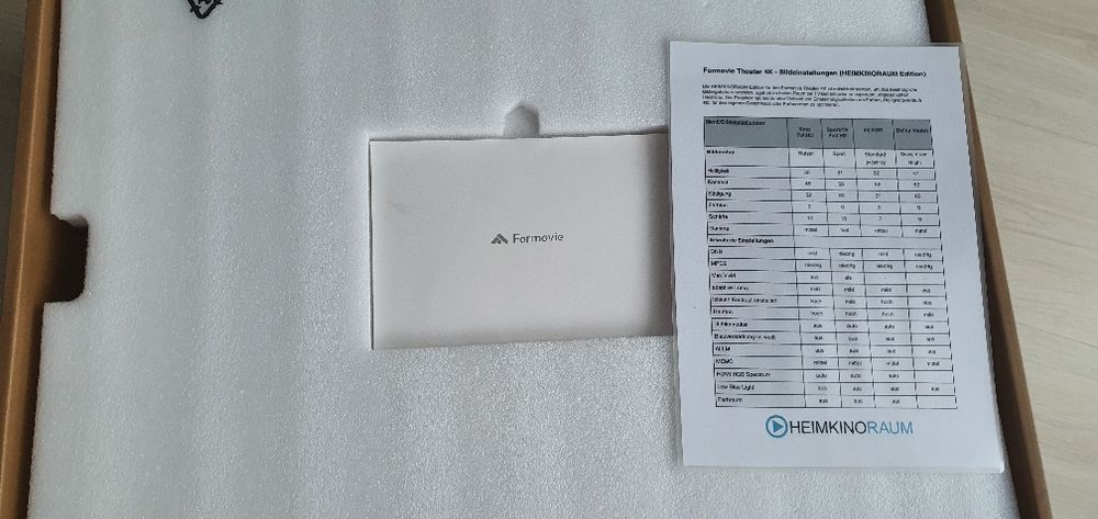 Vând proiector laser ust Formovie Theater 4k dolby vision-atmos