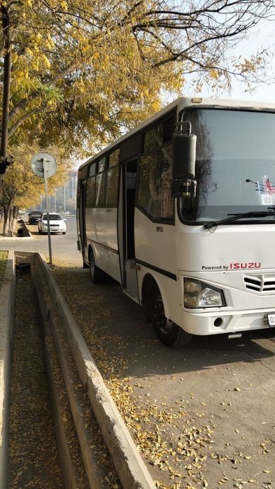 Isuzu np21  2013 gaz yaxshi xolatda