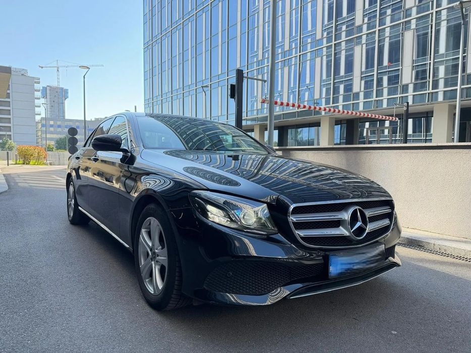Mercedes-Benz E Mercedes-Benz E200 Avantgarde 184CP 9G-Tronic Wide Display LED CarPlay