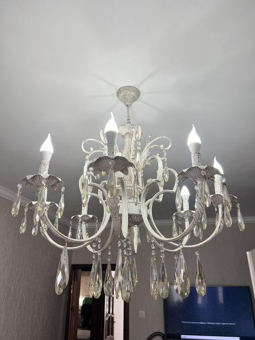 Люстра 8 рожковый