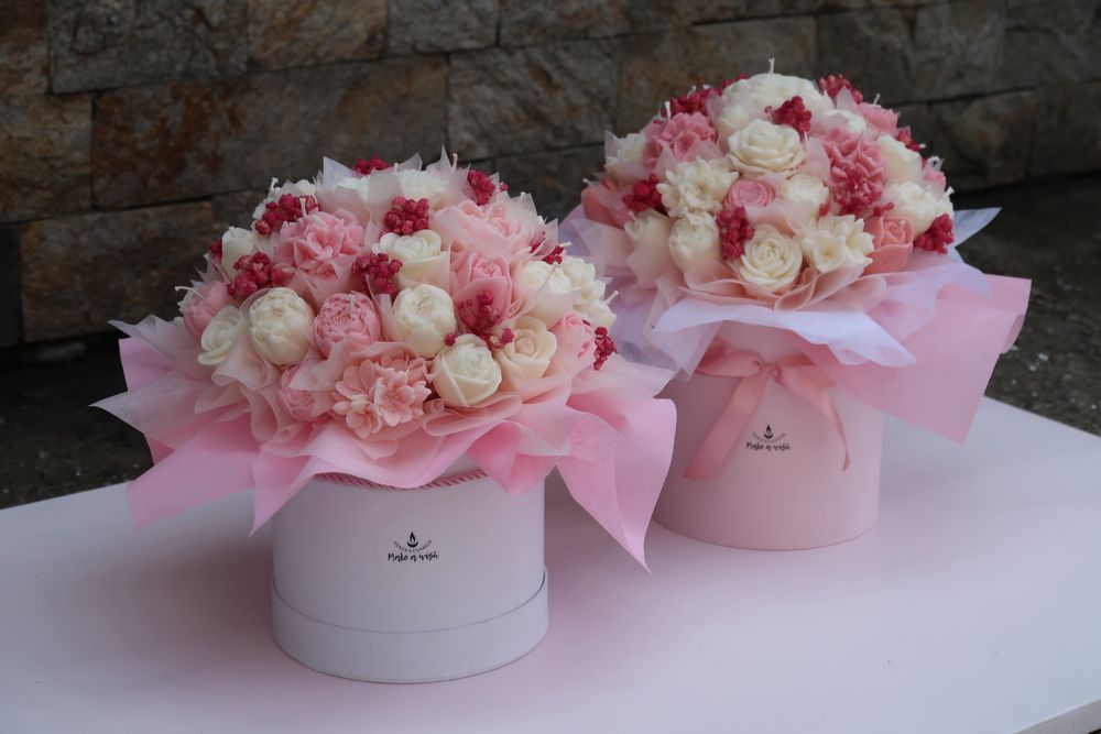 Букет-соеви свещи ,цветя