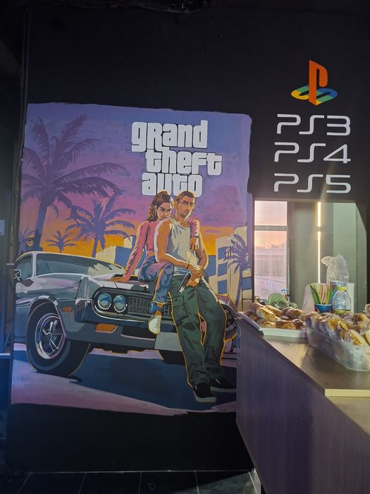 Rassom ,Художник ,Barelyef