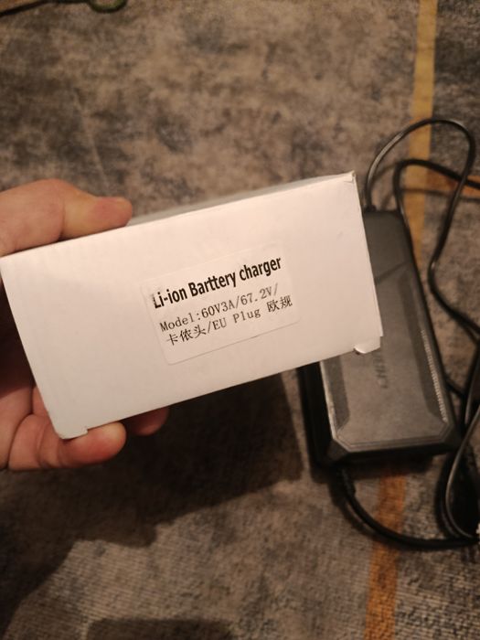 Зарядка для электровелосипед 60V