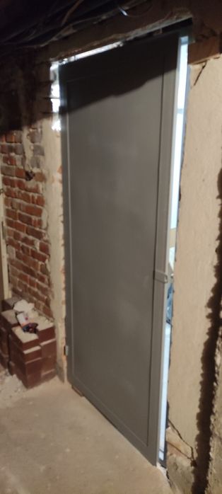 Делови 87 ЕООД метални врати, метални огради и метални колчета за огра