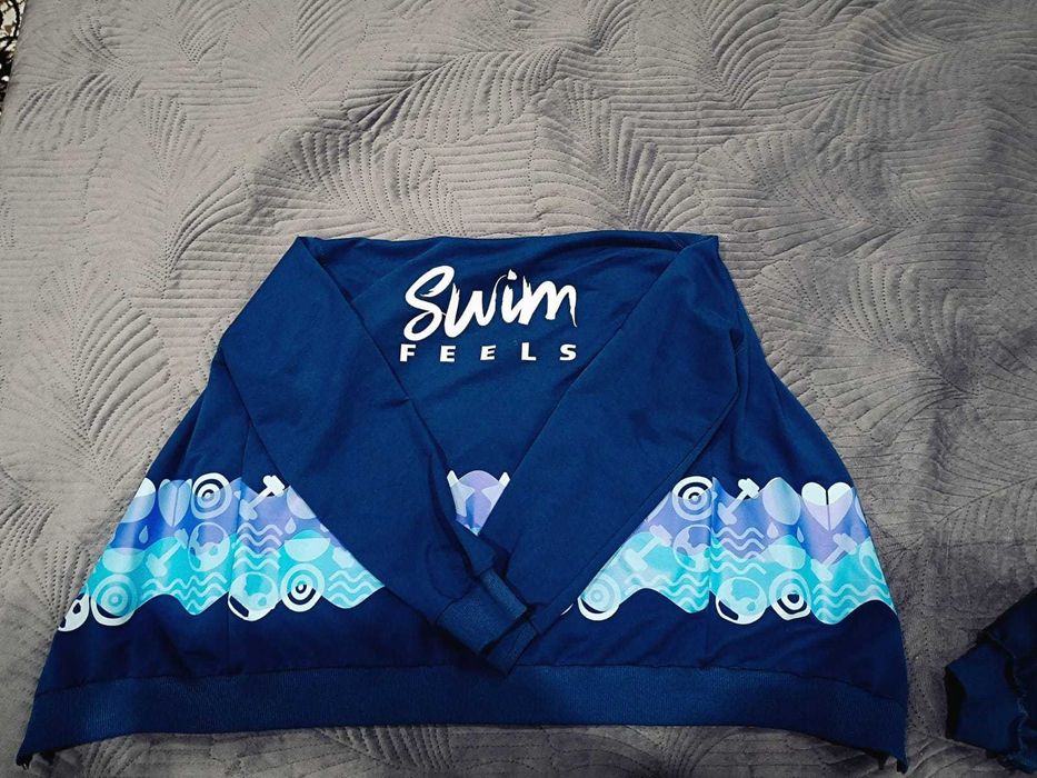 Продам костюм новый