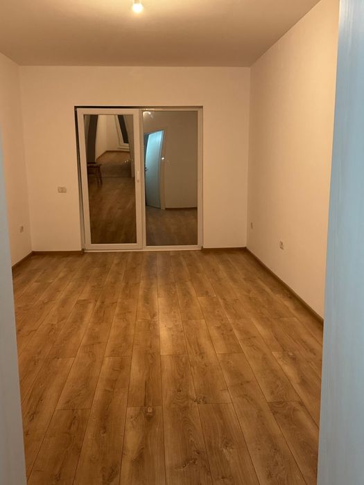 Duplex 1/2 de inchiriat