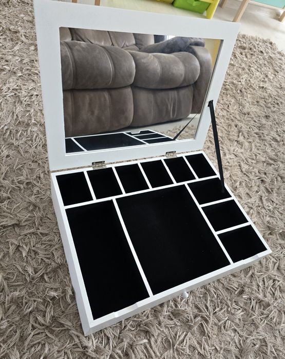 Луксозна кутия за бижута