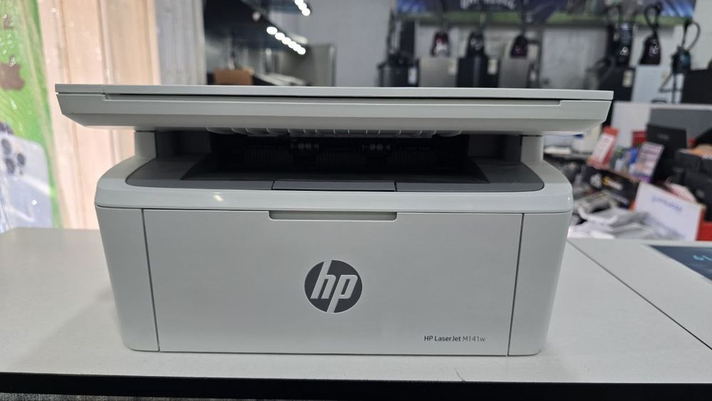 Printer sotiladi MFU hp Lazer jet M141w