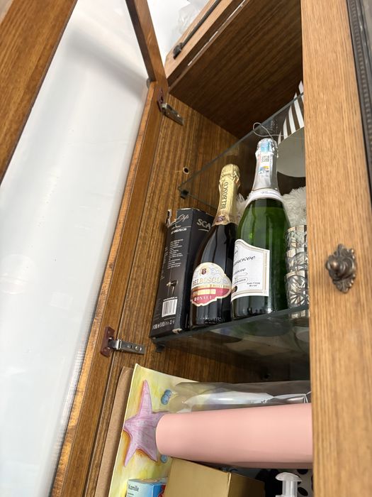 Продам мебель стенка-гарнитур с баром