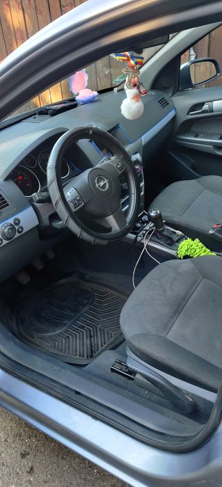 Opel Astra h 1.9 cdti