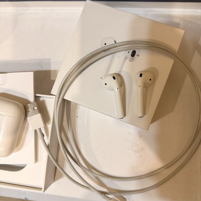 Airpods 2 поколения оригинал