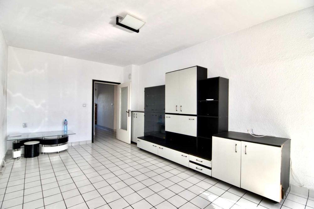 Продава се Тристаен апартамент в Пловдив, Каменица 2 - 89 кв.м за 1618 €/кв.м - Снимка #1