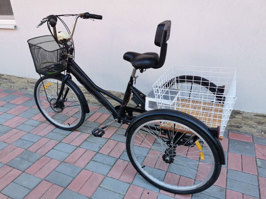 Vând tricicletă electrică pentru adulți, cu pedale
