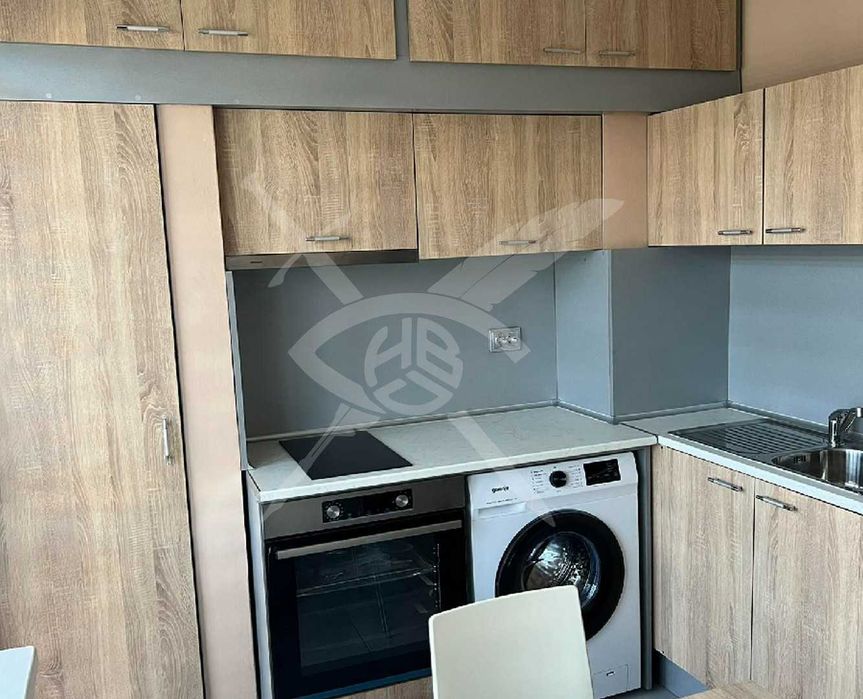Дава се под наем Двустаен апартамент в София, Банишора - 68 кв.м за 648.21 € - Снимка #2