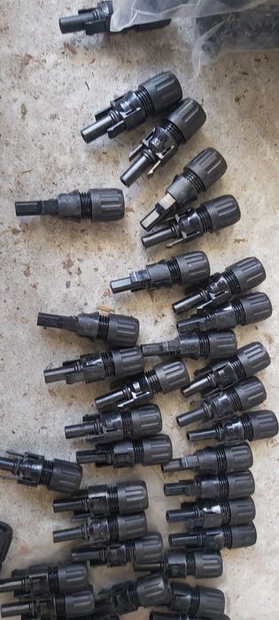 Конектори за Соларен кабел