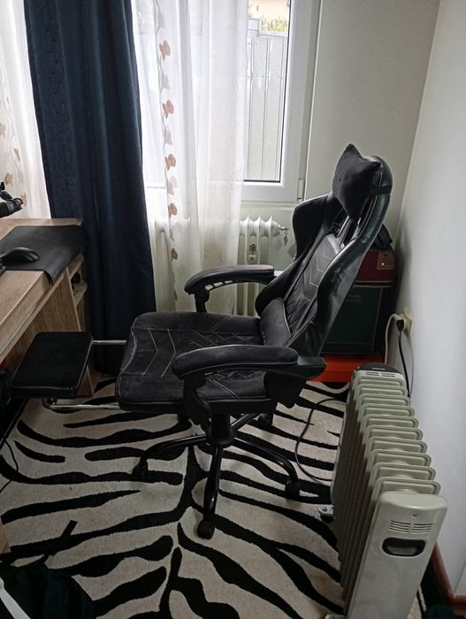Vând scaun de gaming