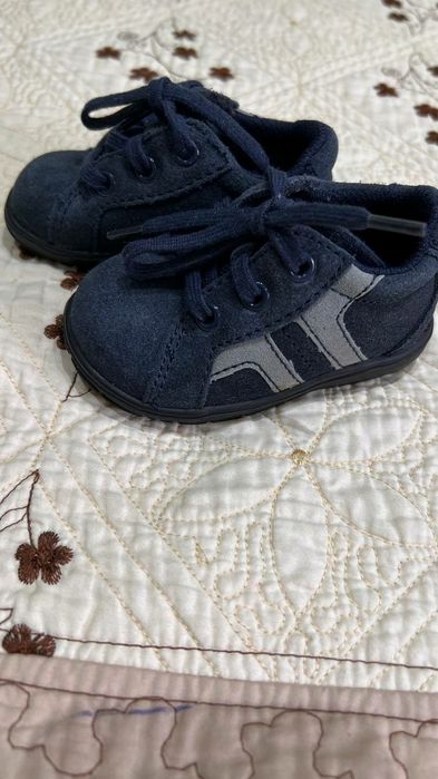 Пинетки- обувь из США на 3 месяца.