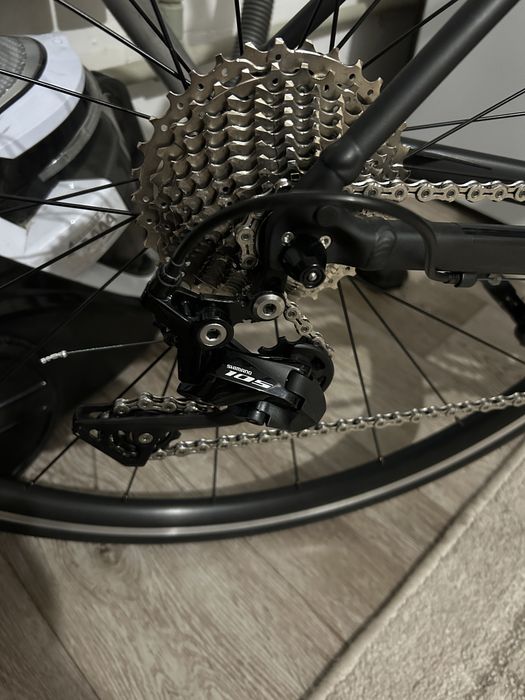 Шоссейный велосипед Giant Contend-0