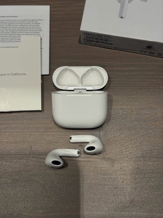 Căști Air Pods 4