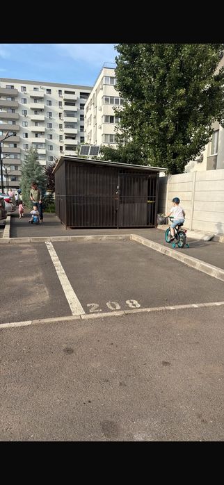 Ofer spre inchiriere loc de parcare in Uverturii Residence