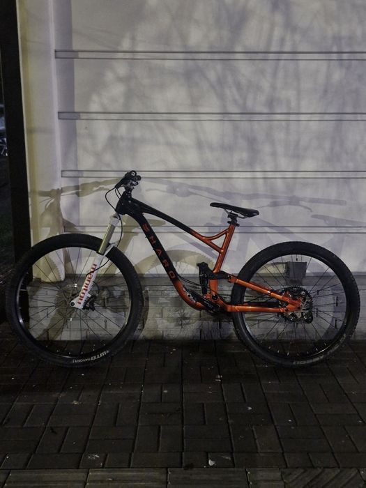 продаю двухподвес haro shift r5