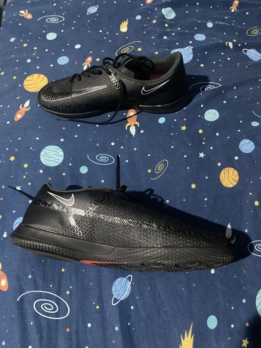 Продавам обувки за зала на найк 40,5