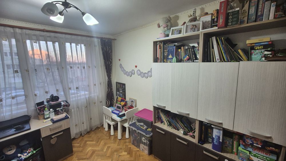 Apartament cu 3 camere – Etaj 1 – Central Sânmartin – 107.000€ negociabil
