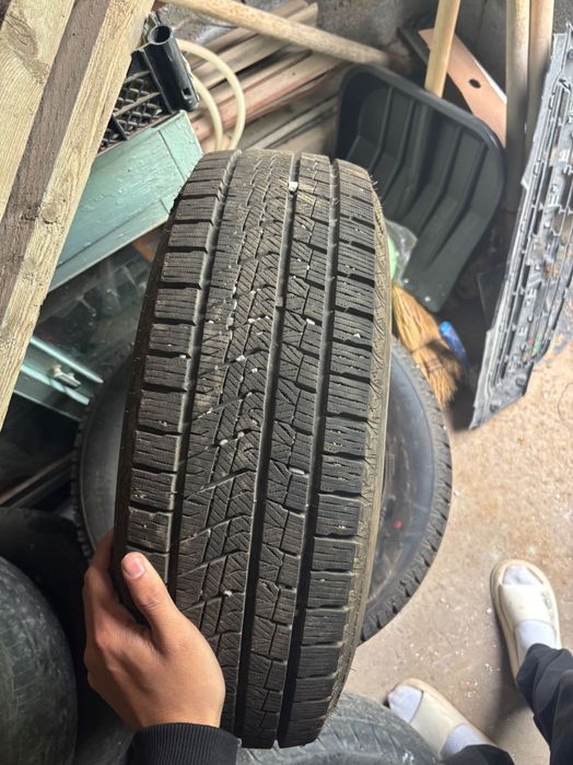 Зимние шины 195/65/15