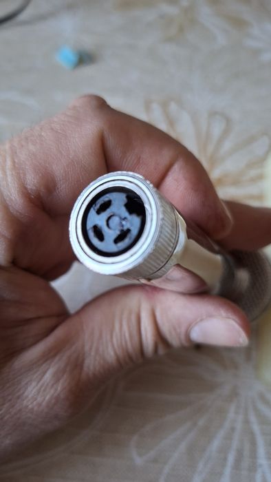 Чисто нов български ретро микрофон