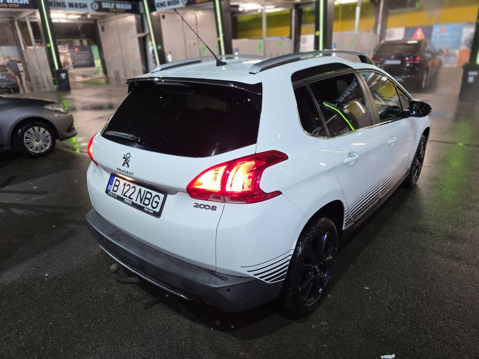 Peugeot 2008 PureTech 130 CP 96 Kw