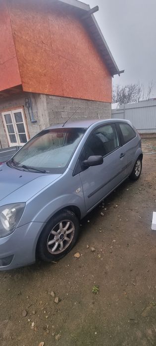 Vând Ford Fiesta 2007 1.4 diesel 68 cp.