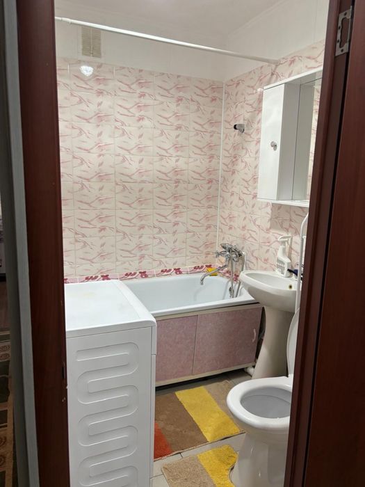 Сдам 2-х комнатную в центре