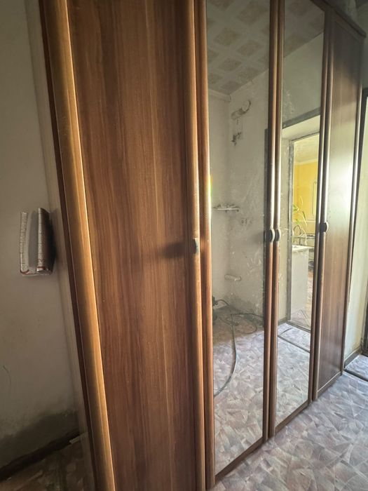 Продам шкаф для спальни.
