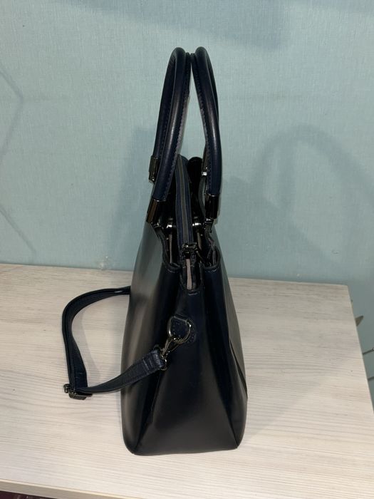 Тъмно синя дамска чанта - Piedra