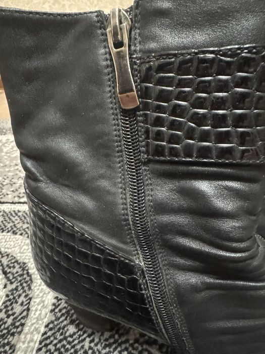 Продается весенние полусапожки