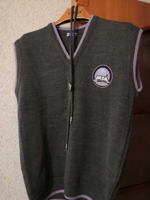 Продам школьную форму