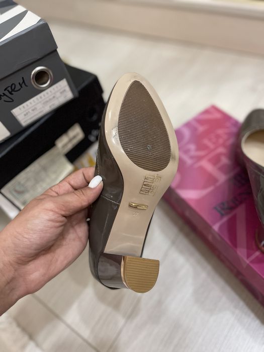 Женские туфли