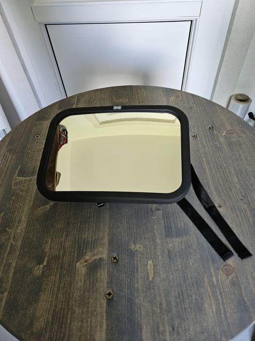 Oglindă auto Smiki pentru supravegherea copilului în scaun auto