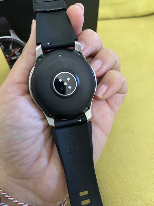 Смарт часовник samsung galaxy watch
