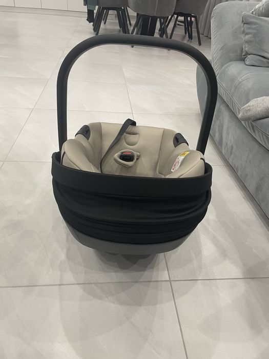 Бебешка кошница за кола Venicci