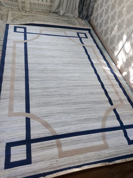 Палас сатамын жана усталмаган.