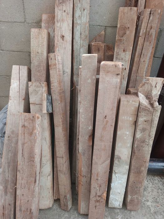 Дърва за огрев 2кб.дървата са греди от строителсво